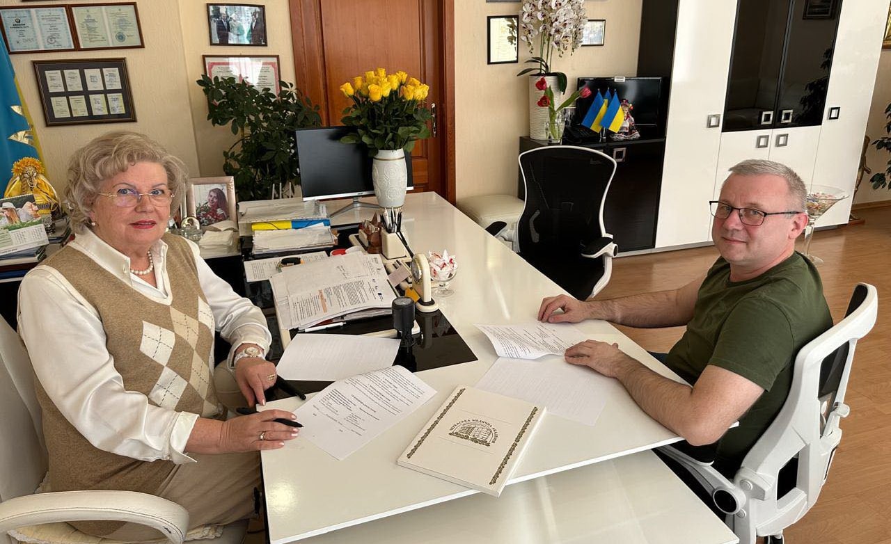 Підписання меморандум про співпрацю з Черкаською медичною академією
